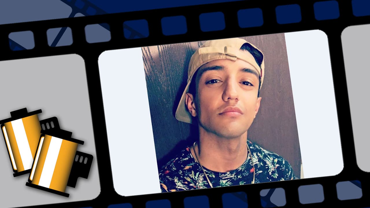 El sueño de Bebe es ser actor y salir en películas de acción.