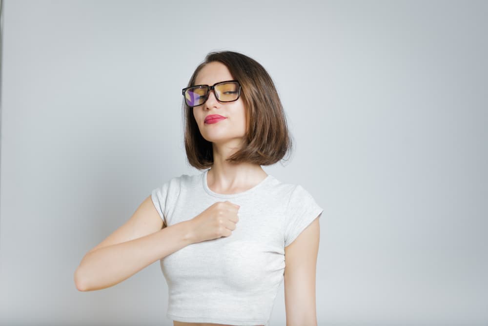 <b>Escorpión</b>
<br>La lealtad para ti es lo más importante, por eso eres la amiga incondicional. Todos saben que cuando te cuentan un secreto tu boca quedará cerrada. Para ti la amistad es un pacto para toda la vida, por eso tienes pocos amigos, pero cuando los tienes son para siempre y verdaderos.
<br>