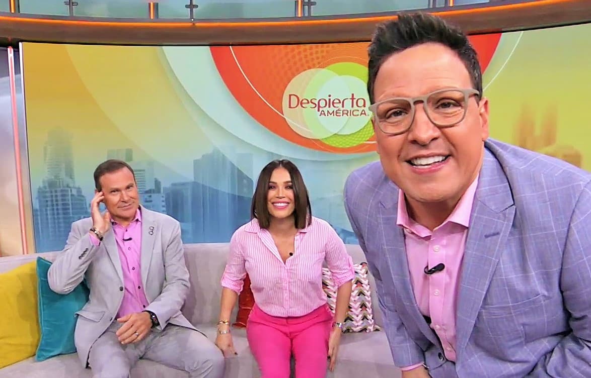 En el programa del jueves 19 de septiembre, Raúl González dijo en tono de broma que Francisca no estaba en el show porque se había ido a Europa a dar el sí: "Francisca no está. Se fue a casar en Italia y no nos invitó".