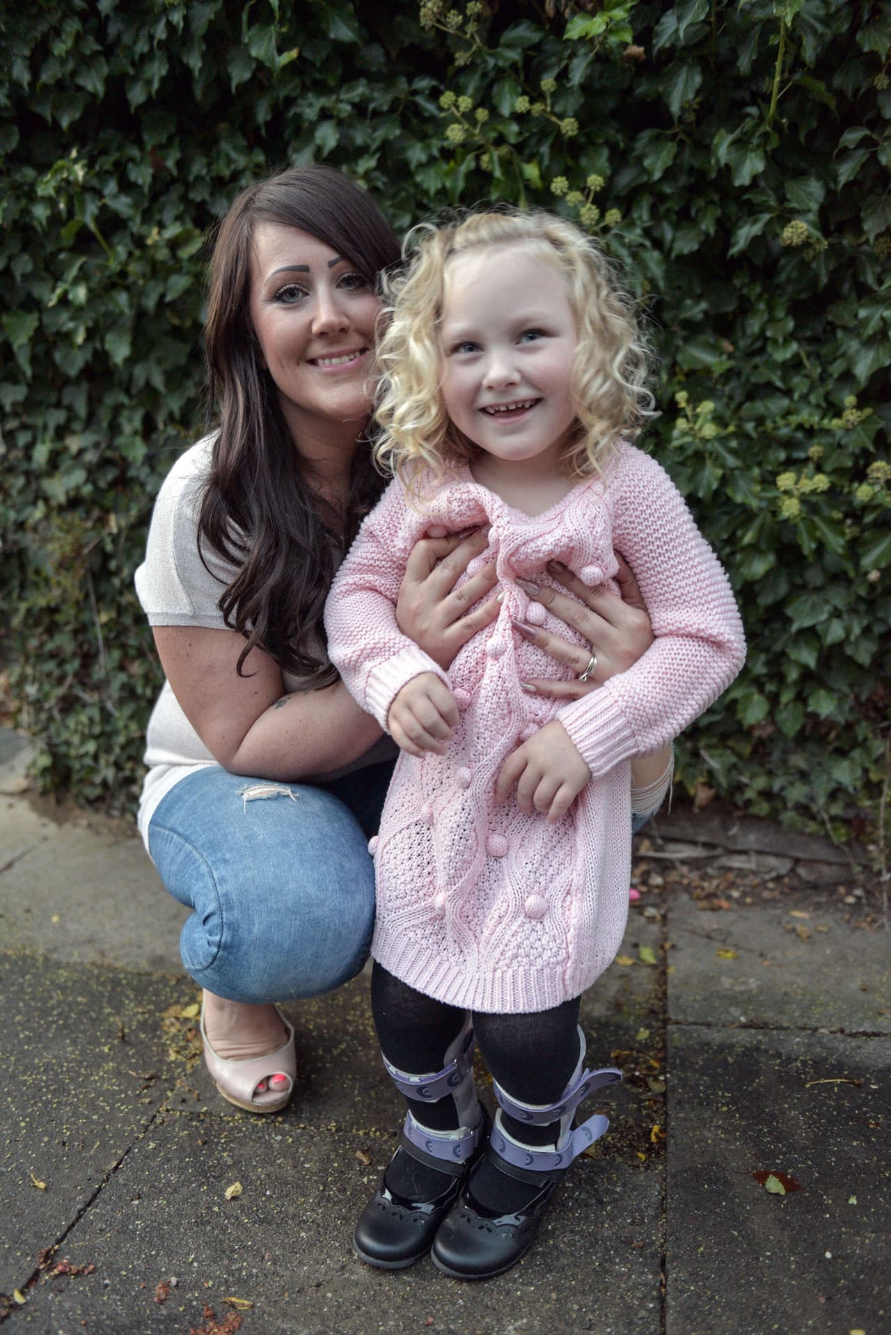 Su familia está contenta y le dará todo su apoyo para lograr que Kayla logre realizar todos sus sueños.