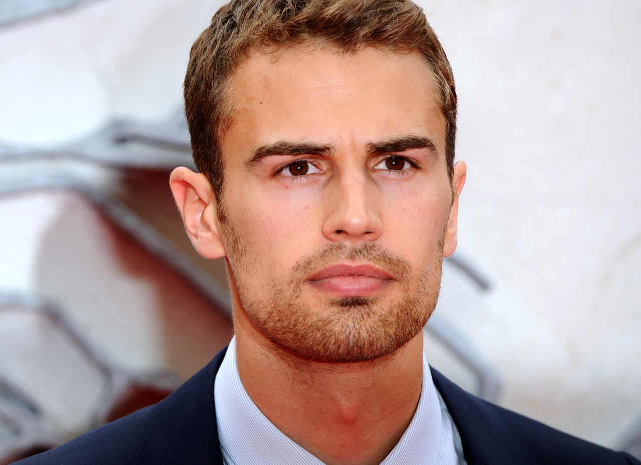 Otro de los chupasangres que adquirió muchas fans fue David, interpretado por Theo James en 'Underworld: Awakening'.