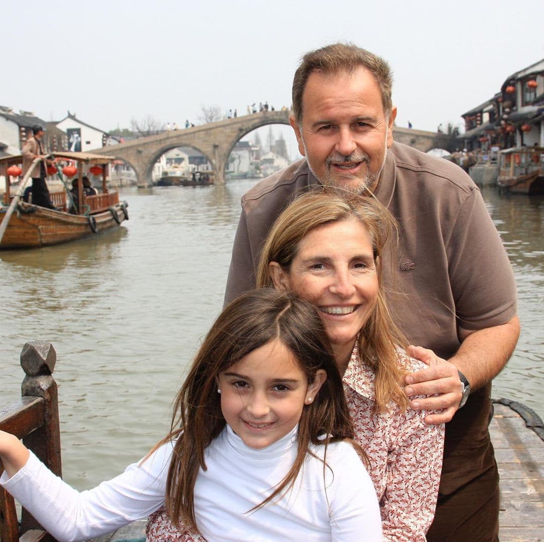 En varias ocasiones han dado un paseo en góndola en la bella Venecia y este ha sido uno de los más especiales pues los acompañó su hija, quien actualmente tiene 20 años.