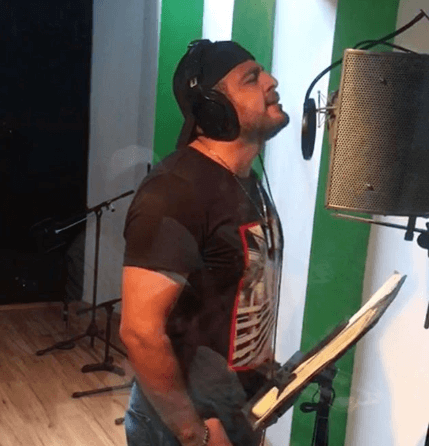 Francisco Elizalde comentó que ha tenido acercamiento con algunas televisoras para que la vida de 'El Gallo de oro' llegue a la pantalla chica.