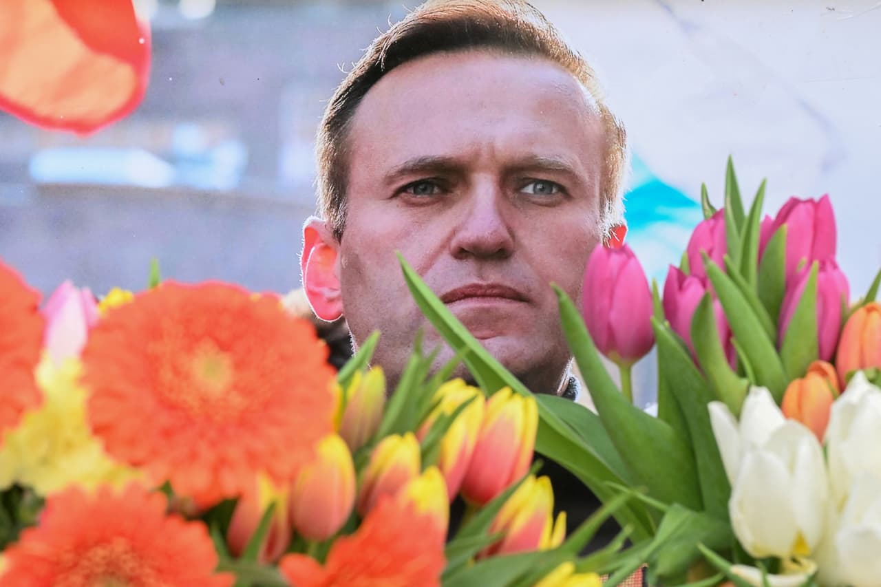 La madre de Navalny asegura que la quieren obligar a hacer un funeral secreto