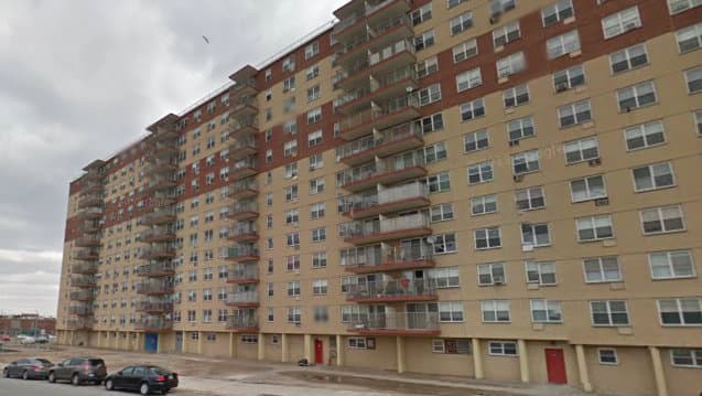 Incendio en edificio de Queens deja 15 personas heridas, una de ellas de gravedad