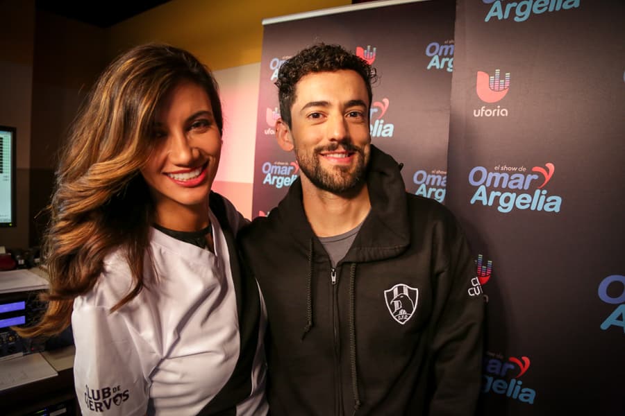El actor mexicano Luis Gerardo Méndez nos presenta la primera serie original de Netflix en español “Club de Cuervos”.
