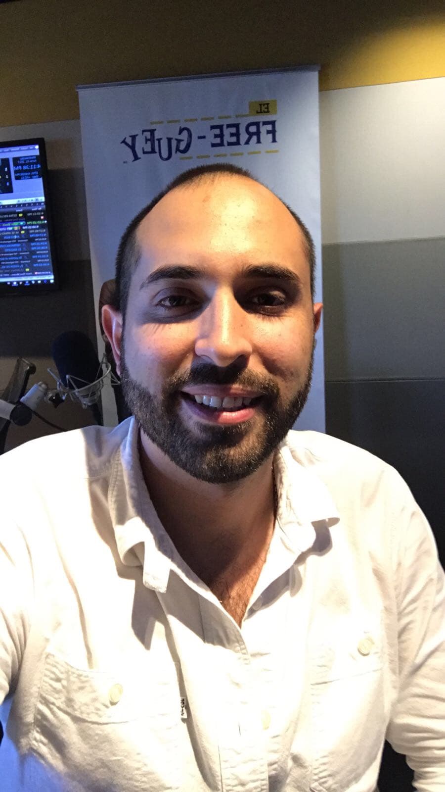 El locutor en una foto 'normalita'.