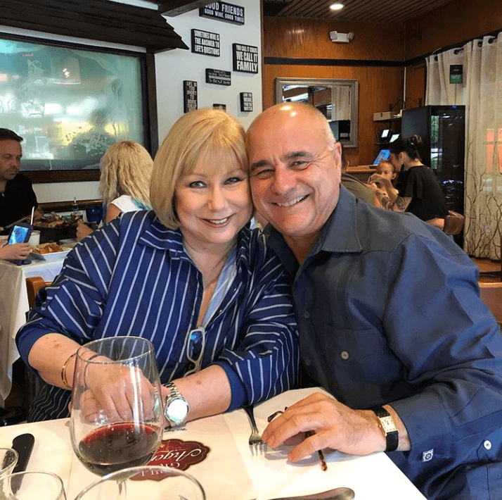 Ahora el panorama es distinto y siempre comparte fotografías de sus momentos en familia.