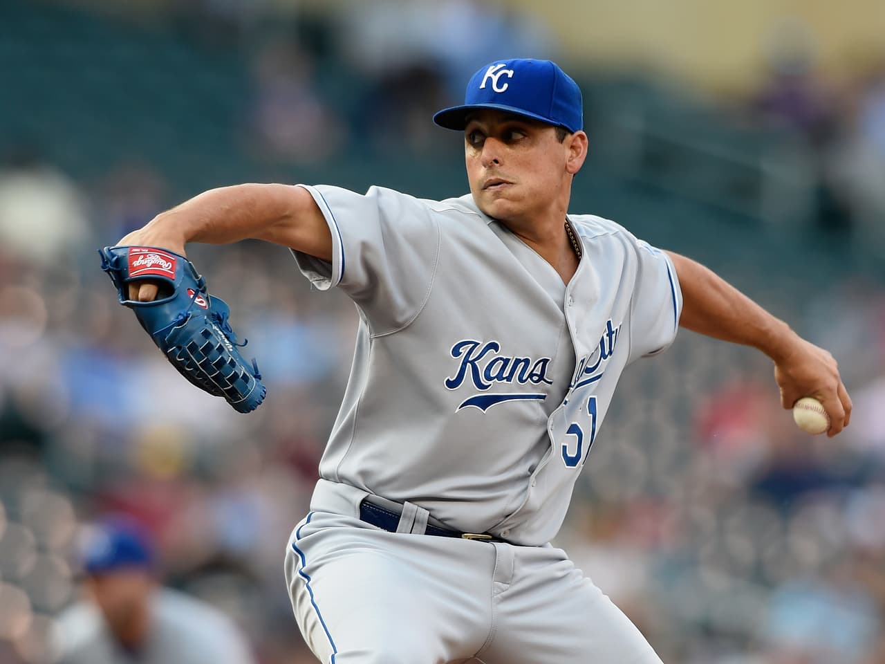 Vargas y Morales deciden victoria de Royals