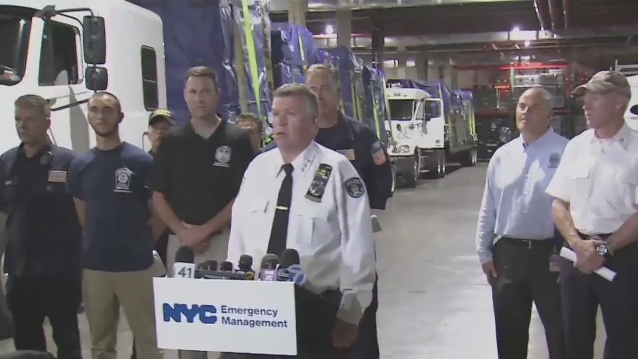 Rescatistas de Nueva York y Nueva Jersey viajan al sur en preparación para el Huracán Dorian