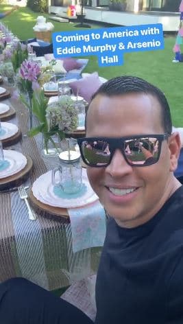 Más tarde, en sus historias de Instagram el expelotero de los Yankees de Nueva York publicó un video en el que mostró imágenes de la fiesta de cumpleaños de Ella.