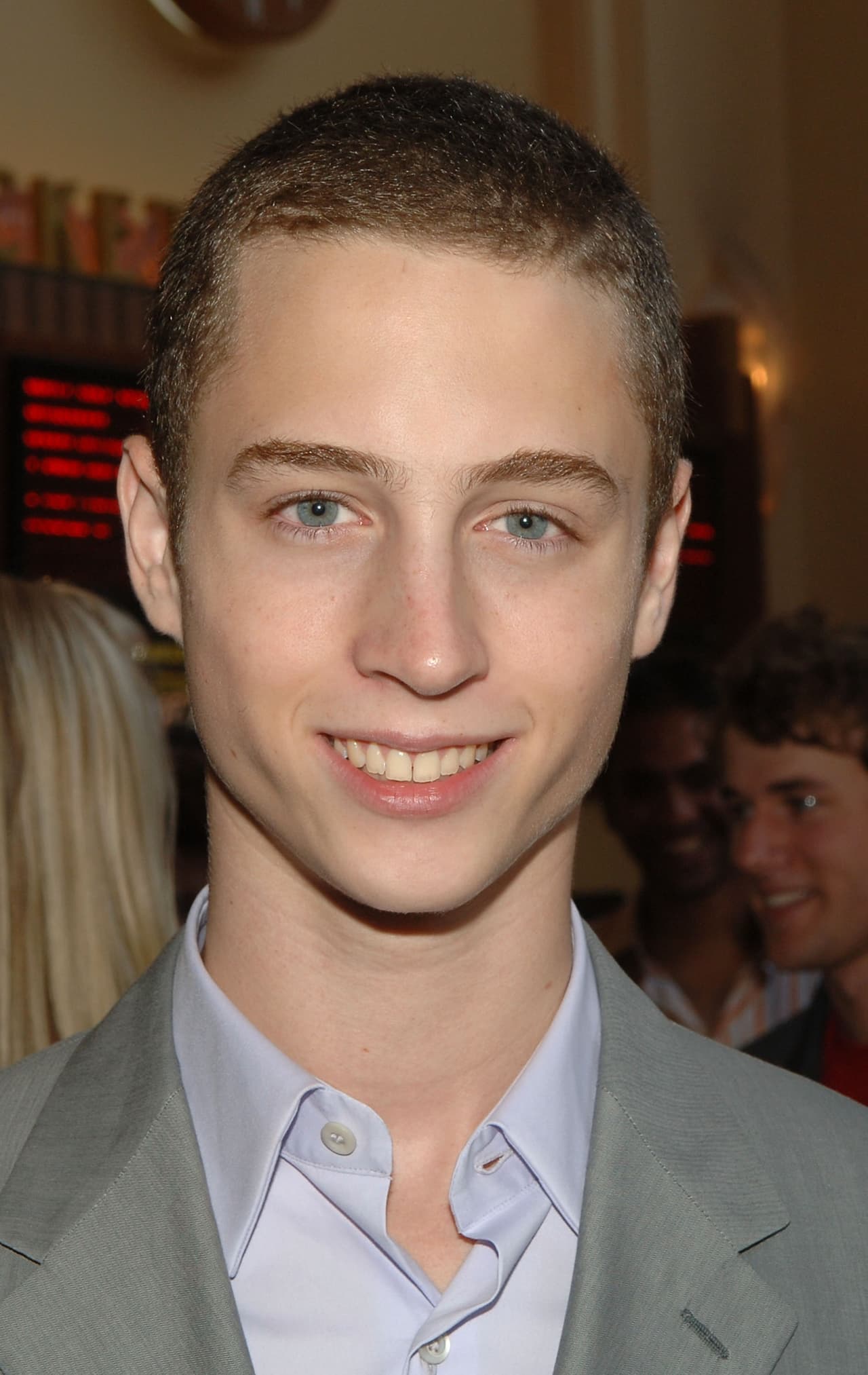 "La historia es categóricamente falsa. No está desaparecido" decía el comunicado según revelaron diversos medios.