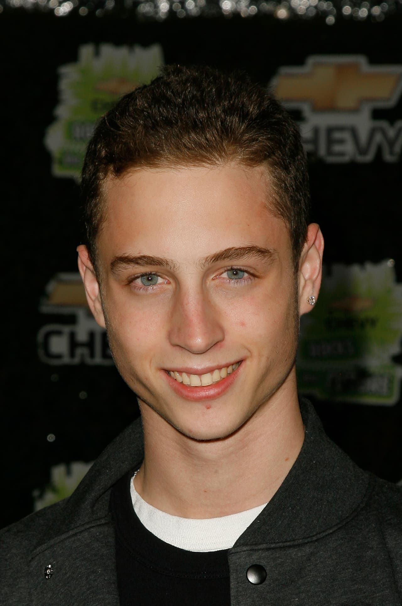 "Ya pasó un mes sin que supieran ni una palabra de Chet. No hubo ni siquiera una llamada de teléfono a sus familiares o amigos. Es como si se lo hubiera tragado la tierra", aseguraba una fuente cercana al portal.