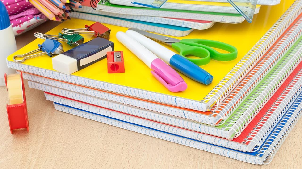 Ferias y descuentos en uniformes y útiles escolares en Dallas-Fort Worth y el norte de Texas