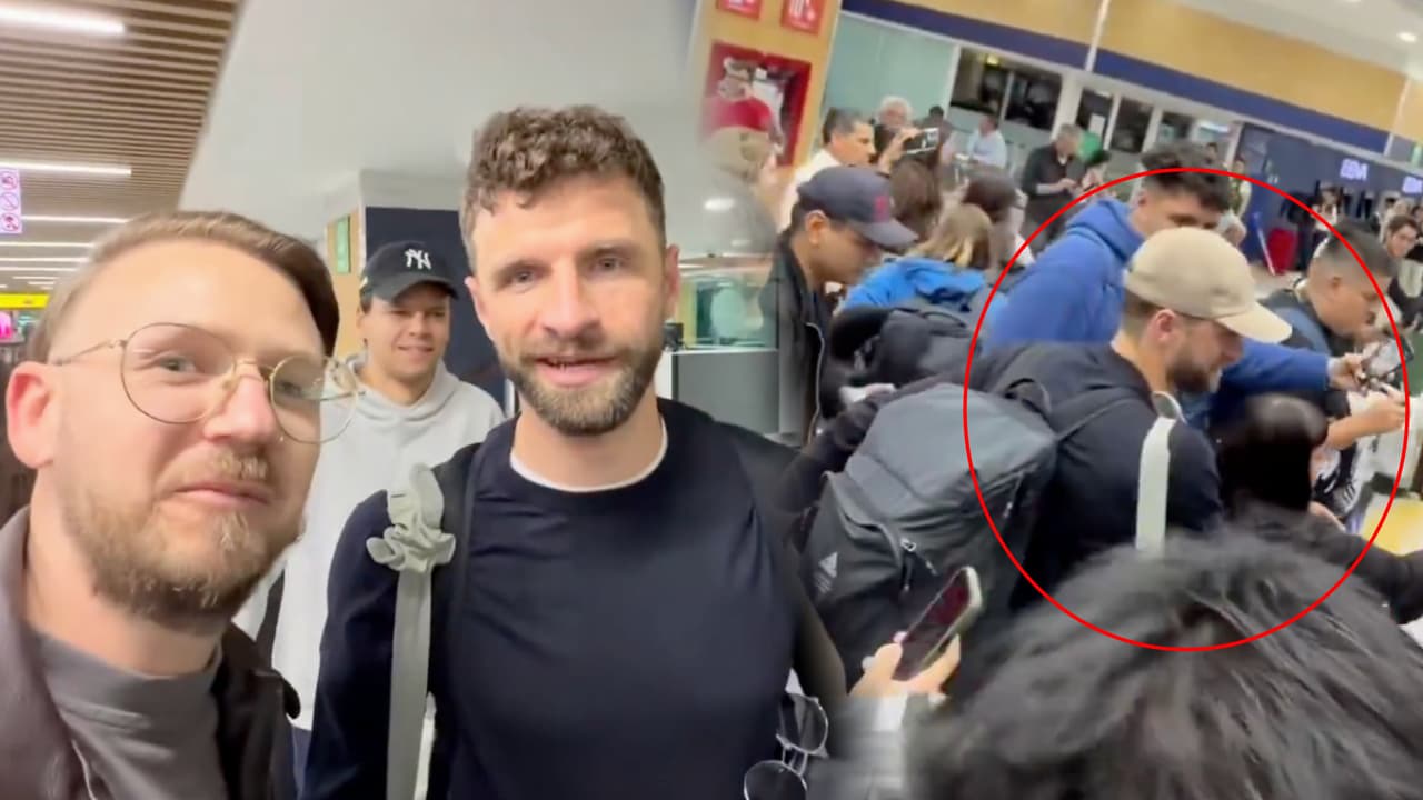 Thomas Müller causó furor al llegar a CDMX para el Mundial
