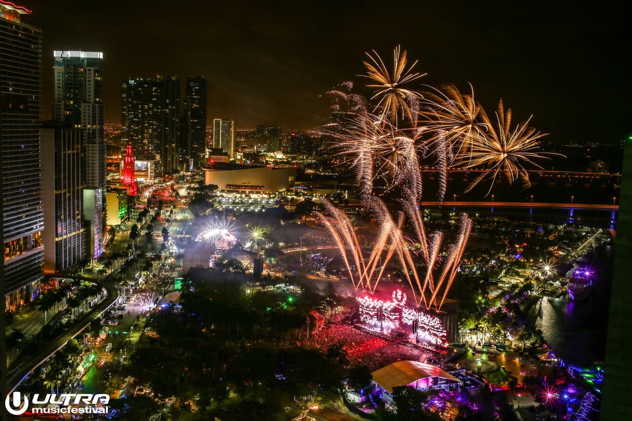 Una de las novedades de la versión 18 del Ultra Music Festival Miami 2017 fue el escenario Live Stage, donde bandas legendarias como Justice, Cypress Hill, Ice Cube, Underworld y The Prodigy, ejecutaron sus canciones para un público que buscaba más la experiencia de un concierto que la de una fiesta electrónica.