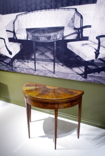 Debido al escaso presupuesto, Monroe no pudo reparar toda la casa, así que "se enfocó en asegurar el mobiliario francés para lo que consideraba los espacios más importantes de entretenimiento, la sala, y el comedor", dijo Naulin a la AFP.