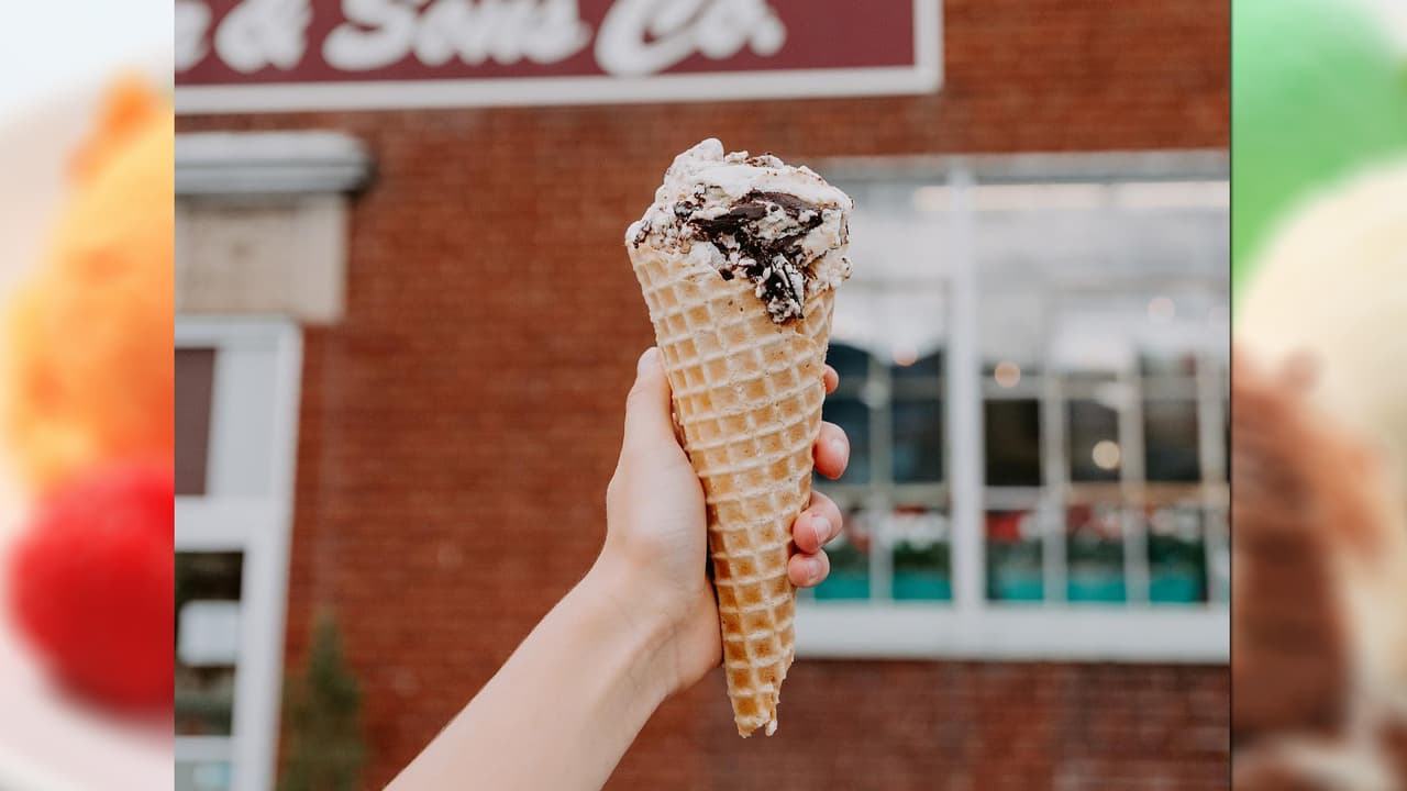 <b>Farr Better Ice Cream</b>: Con casi 100 años de experiencia y 600 sabores, este lugar hace que la palabra helado tenga un rico valor. Dirección: 274 21st Street, Ogden.