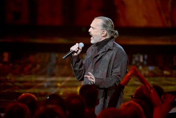 Miguel Bosé cantó con Pepe el tema 'Siempre en mi Mente'.