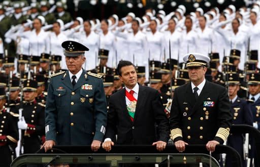 “Si hay corrupción arriba, hay abajo”: el caso Cienfuegos revive la desconfianza de los mexicanos de su gobierno