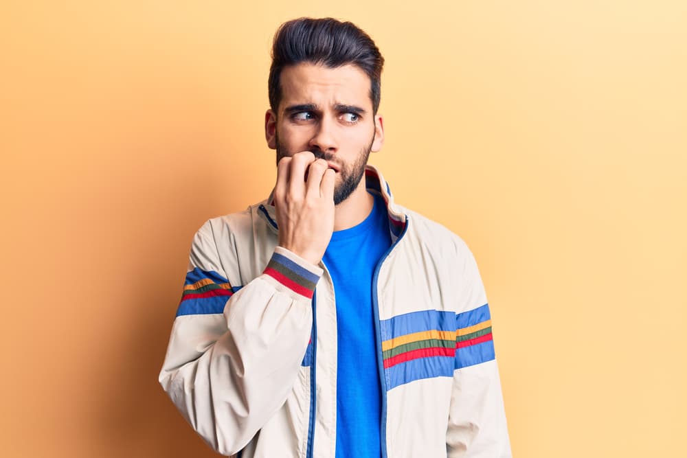 <b>Eclipse de luna en Capricornio</b>
<br>Firme, siempre sabiendo lo que se debe hacer en todo momento y con la mente como un archivo, pero al tener eclipse lunar en ese signo se sienten un poco disociado y tu característica seguridad para hacer las cosas bien hechas te hace flaquear y te sientes inseguro.
<br>