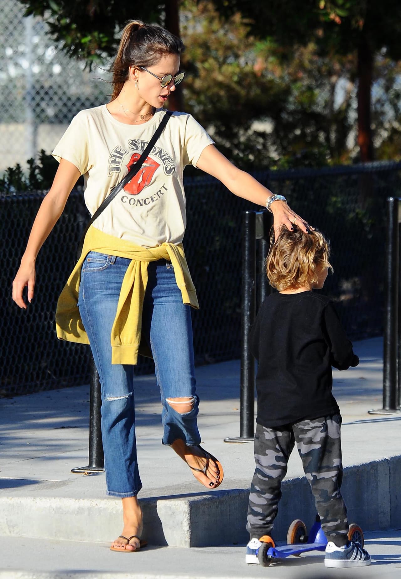 Sin duda Alessandra es una mamá muy divertida y llena de energía.