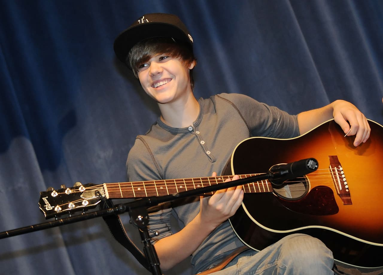 El tiempo sí que ha pasado por Justin Bieber quien ha tenido una tremenda evolución no sólo física sino también en su carrera.