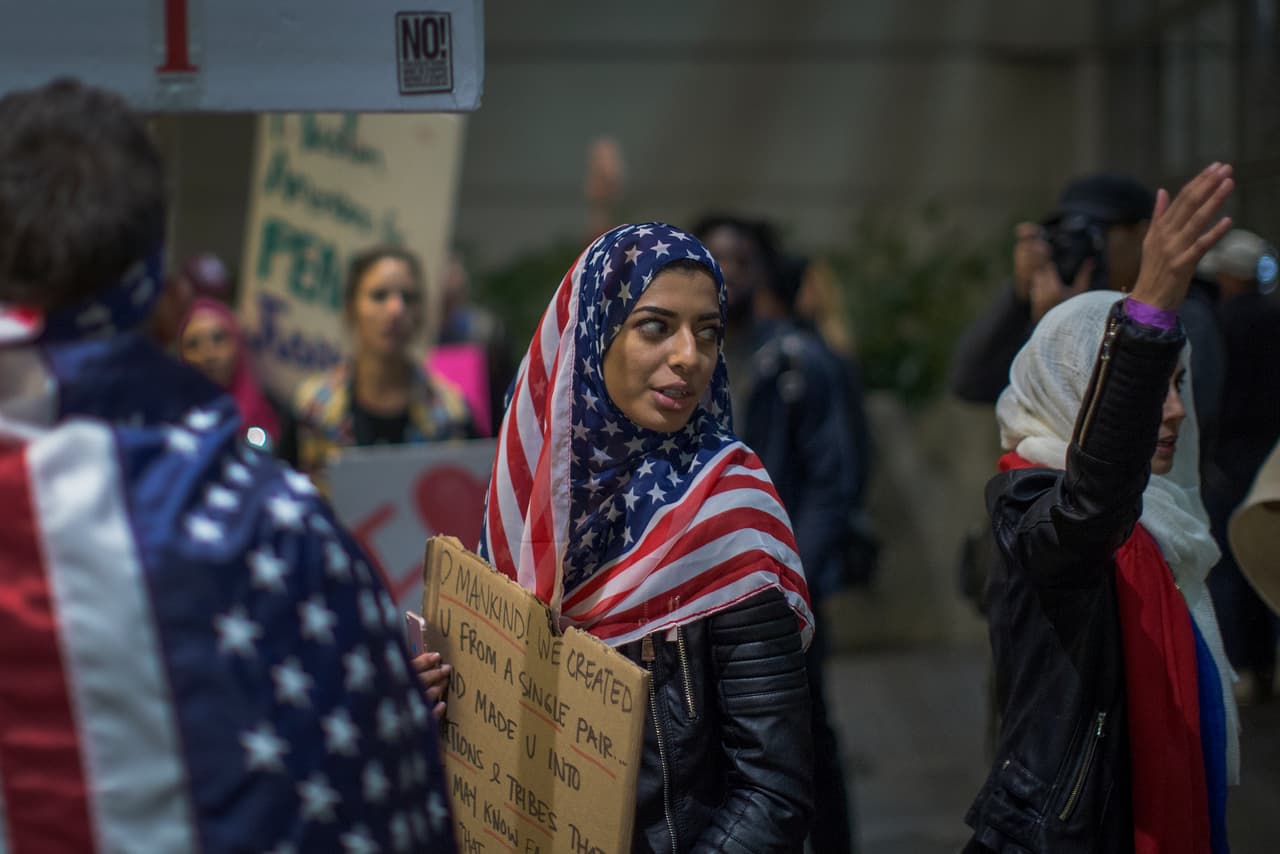 Estados Unidos pone nuevas reglas para visas a seis países de mayoría musulmana y refugiados