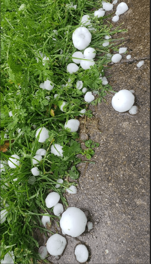 Residentes del Metroplex captaron estas imágenes del paso de la tormenta.