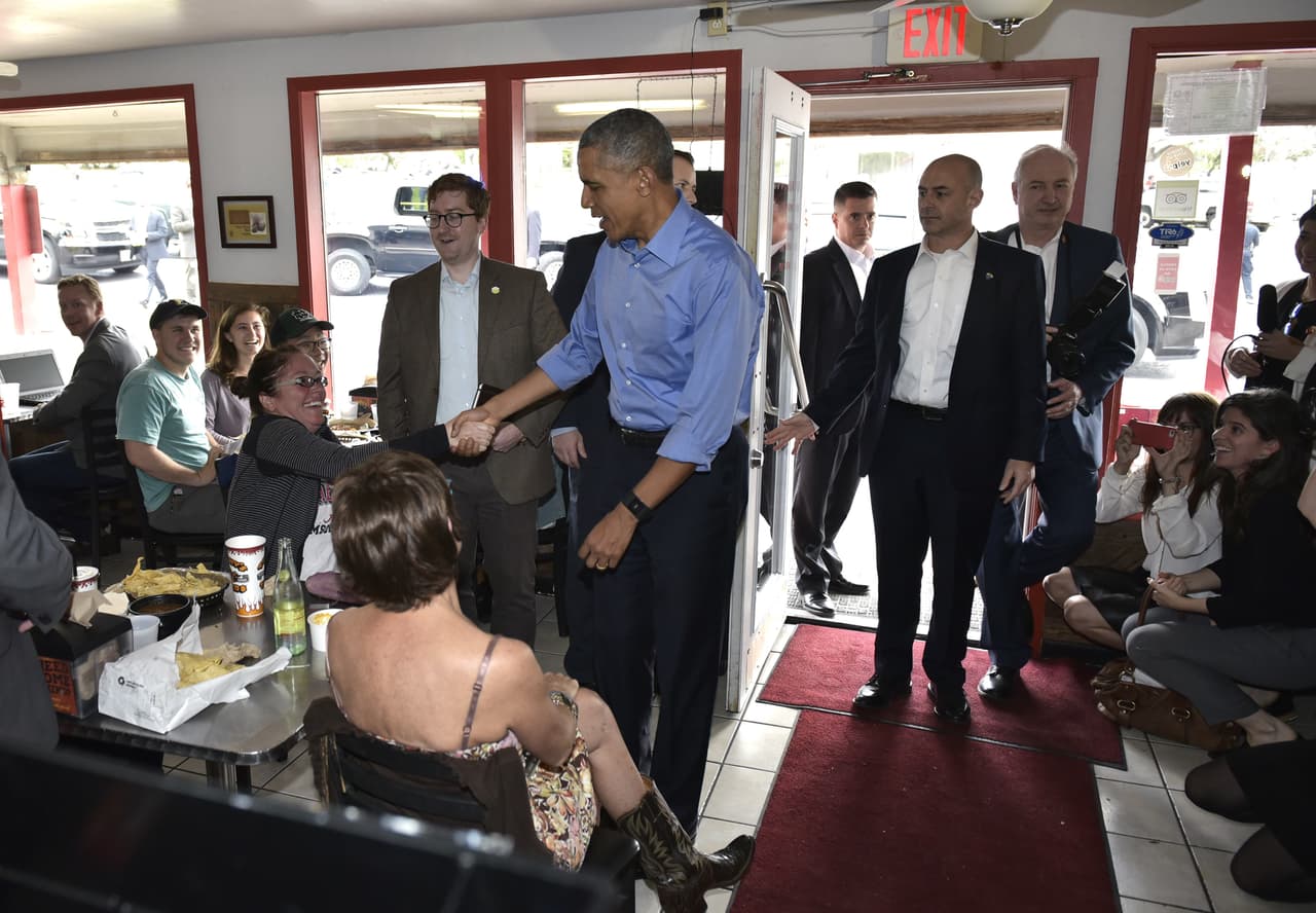 Antes de su participación en el festival South by South West, el presidente sorprendió a los comensales de la taquería Torchys al entrar al lugar.