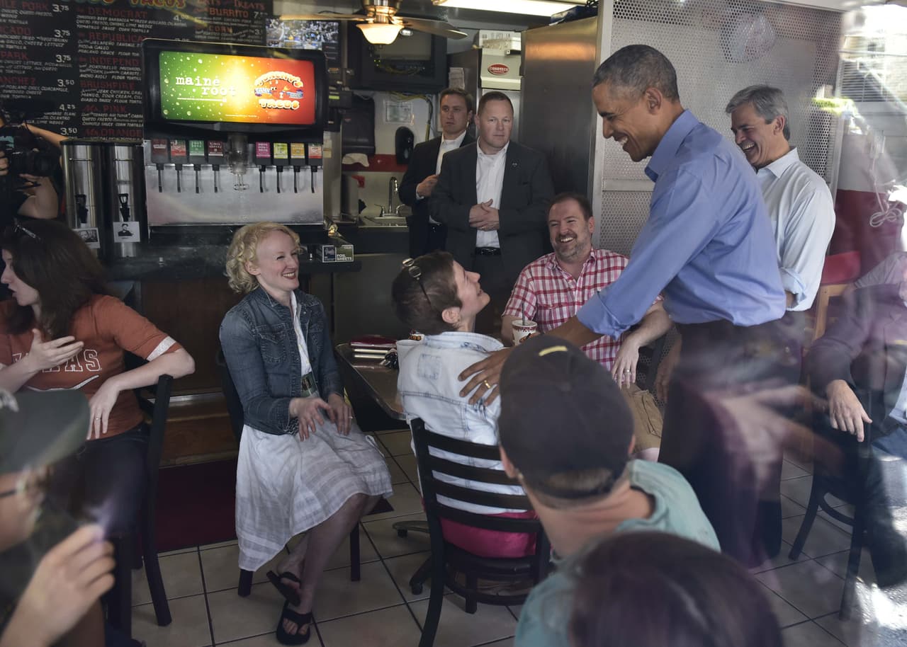Antes de su participación en el festival South by South West, el presidente sorprendió a los comensales de la taquería Torchys al entrar al lugar.