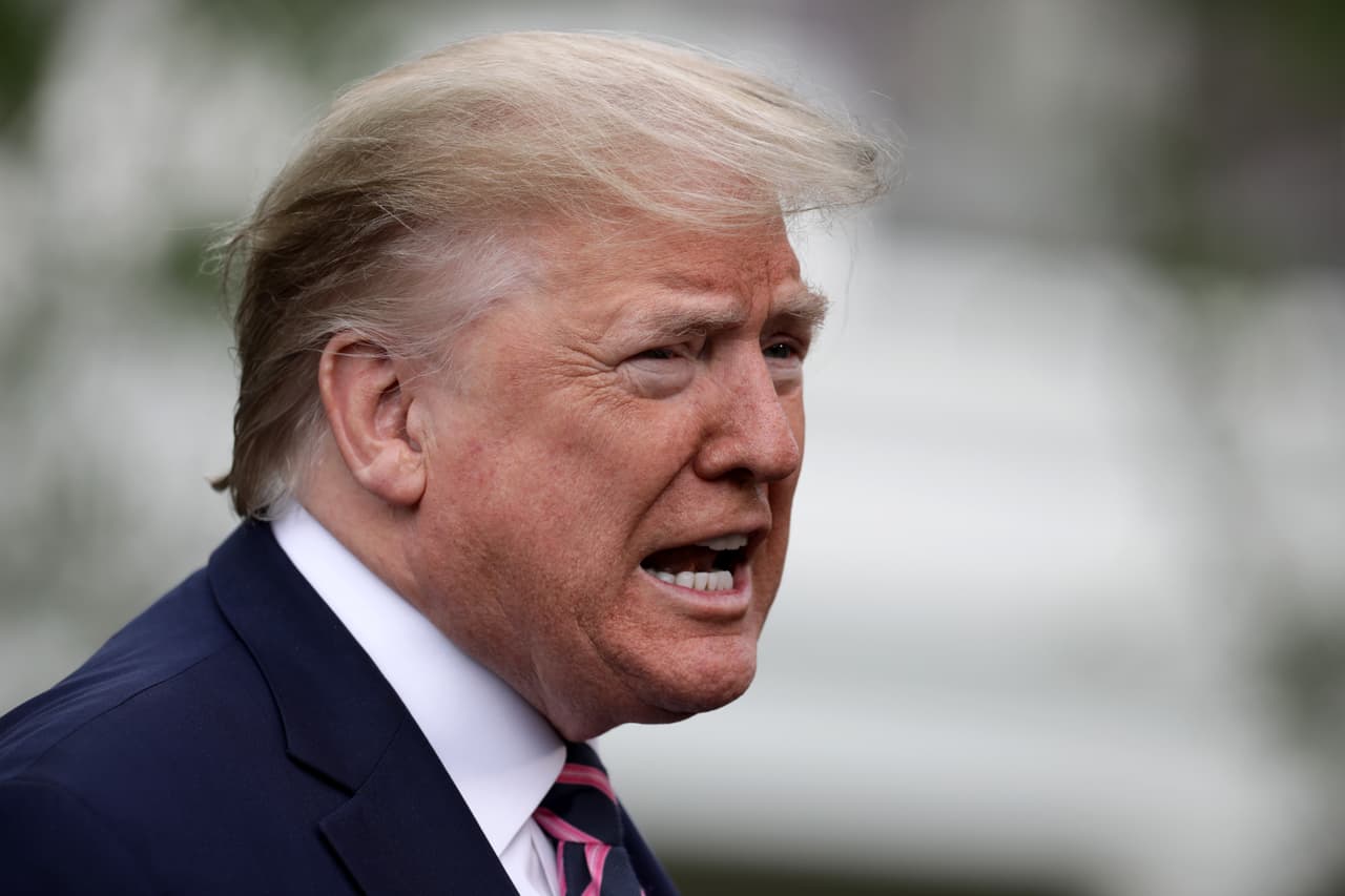 Trump visitó Arizona en medio de la pandemia del coronavirus que esta vez frenó las protestas