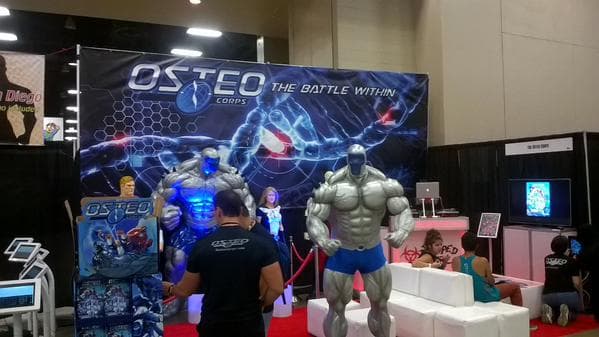 Este viernes dio inicio el Alamo City Comic Con, el cual se realiza durante tres días, del 11 al 13 de septiembre, en el Henry B. Gonzalez Convention Center. En este evento, los fanáticos de los cómics y la ciencia ficción podrán conocer a algunos de sus artistas favoritos, así como adquirir artículos de colección.