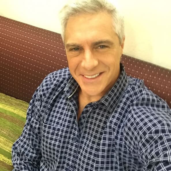 Lisardo siempre tiene una gran sonrisa en su rostro.