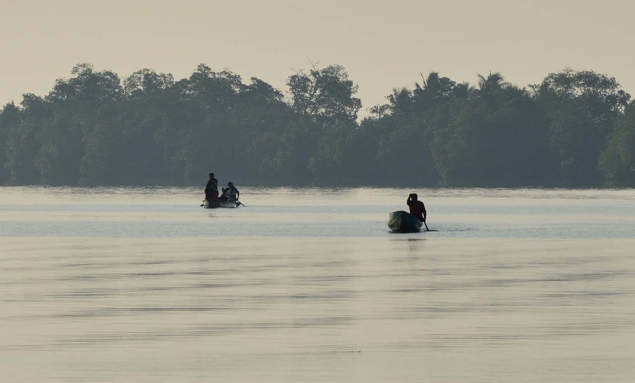 Fishermen friends of Salvadorean castaway Jose Salvador Alvarenga, start their working day on February 5, 2014 in the town of Chocohuital, Chiapas State, Mexico, from where Alvarenga set off on a fishing trip in late 2012. Alvarenga claims to have survived 13 months adrift in the Pacific before washing ashore in the Marshall Islands after going on a fishing trip in November 2012 with a teenager who died while they were lost at sea. Alvarenga was found on January 30, 2014 at the remote coral atoll Ebon Atoll, of the Marshall Islands. AFP PHOTO/ Yuri CORTEZ (Photo credit should read YURI CORTEZ/AFP/Getty Images)