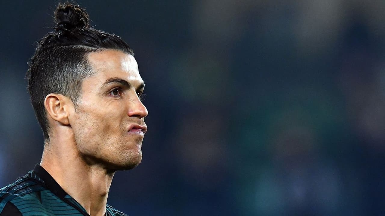 Cristiano Ronaldo tiene problemas para regresar a Italia