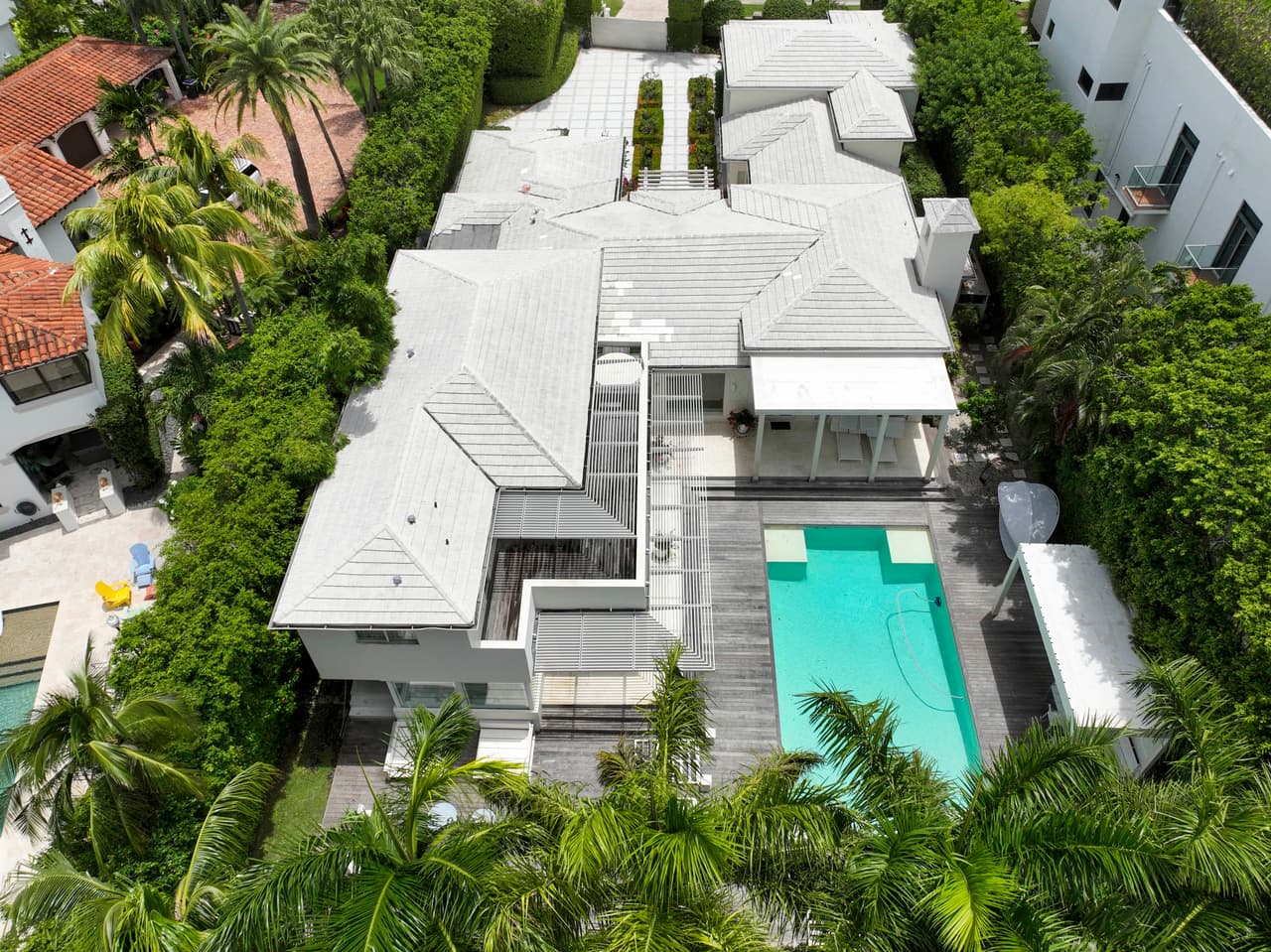 Se sabe que la cantante le ha hecho adecuaciones y remodelaciones. 
<br>