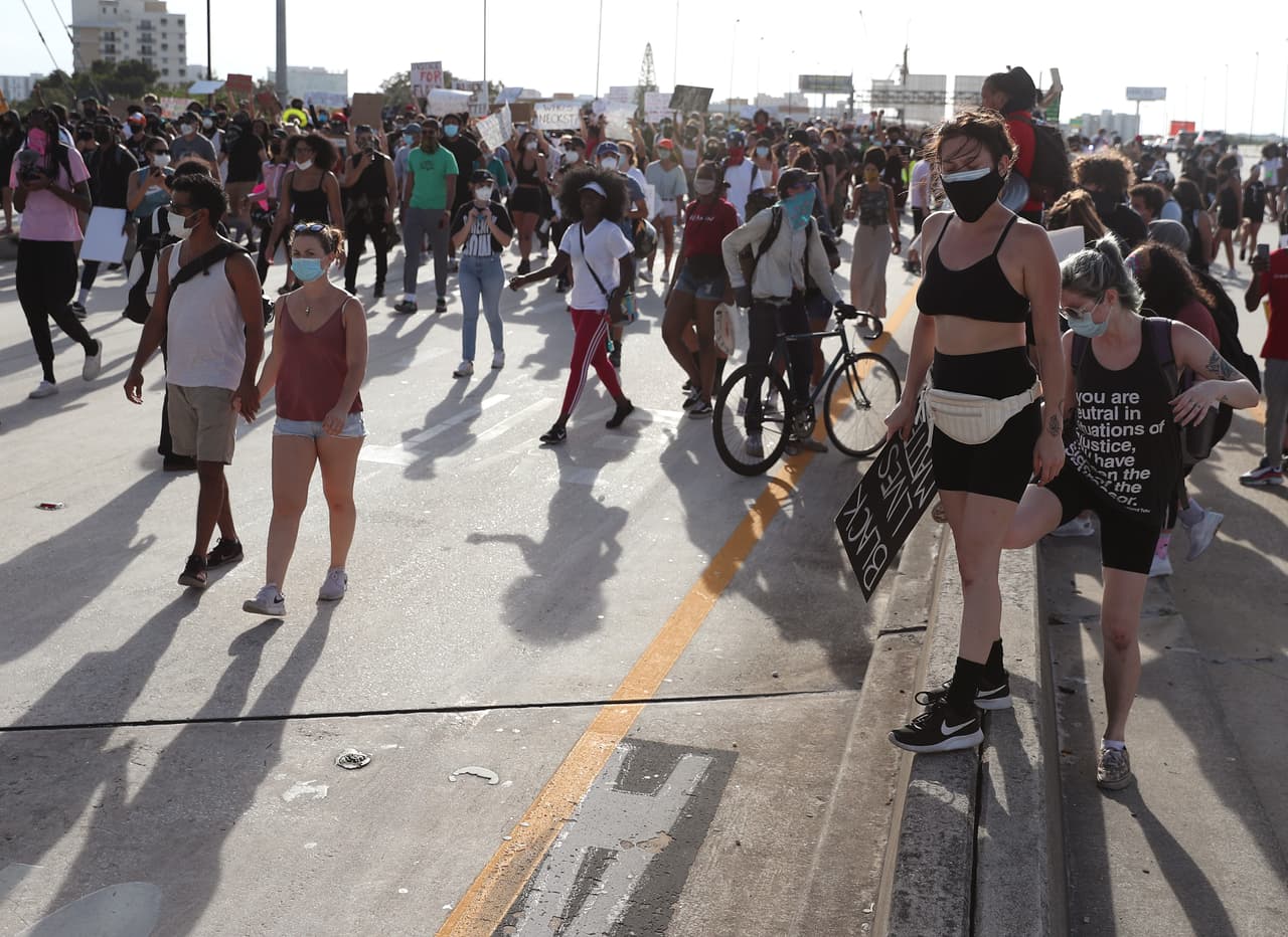 Piden a conductores evitar algunas vías el fin de semana debido a las protestas en el sur de Florida