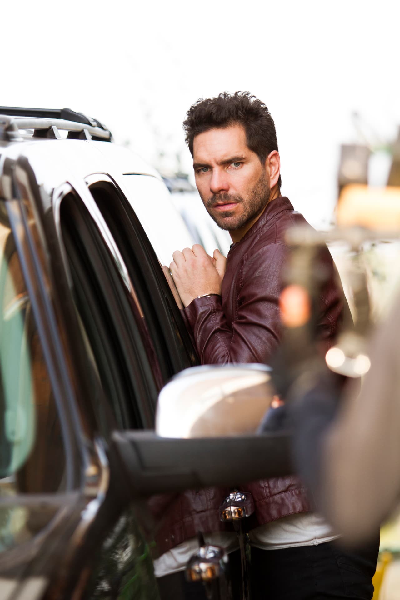 Sin embargo, John permanecía con él y lo llevaría ante las autoridades federales para oficializar su captura.