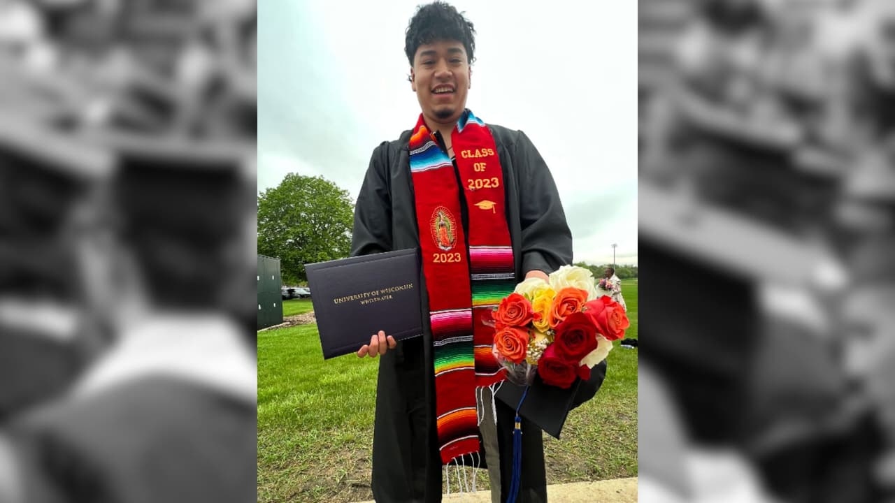 Él es como mi hijo, perdió a su mamá a la edad de 7 años estoy muy orgullosa en lo que él se ha convertido, es un buen chico.
<br>Mes de nacimiento: 11/1982
<br>