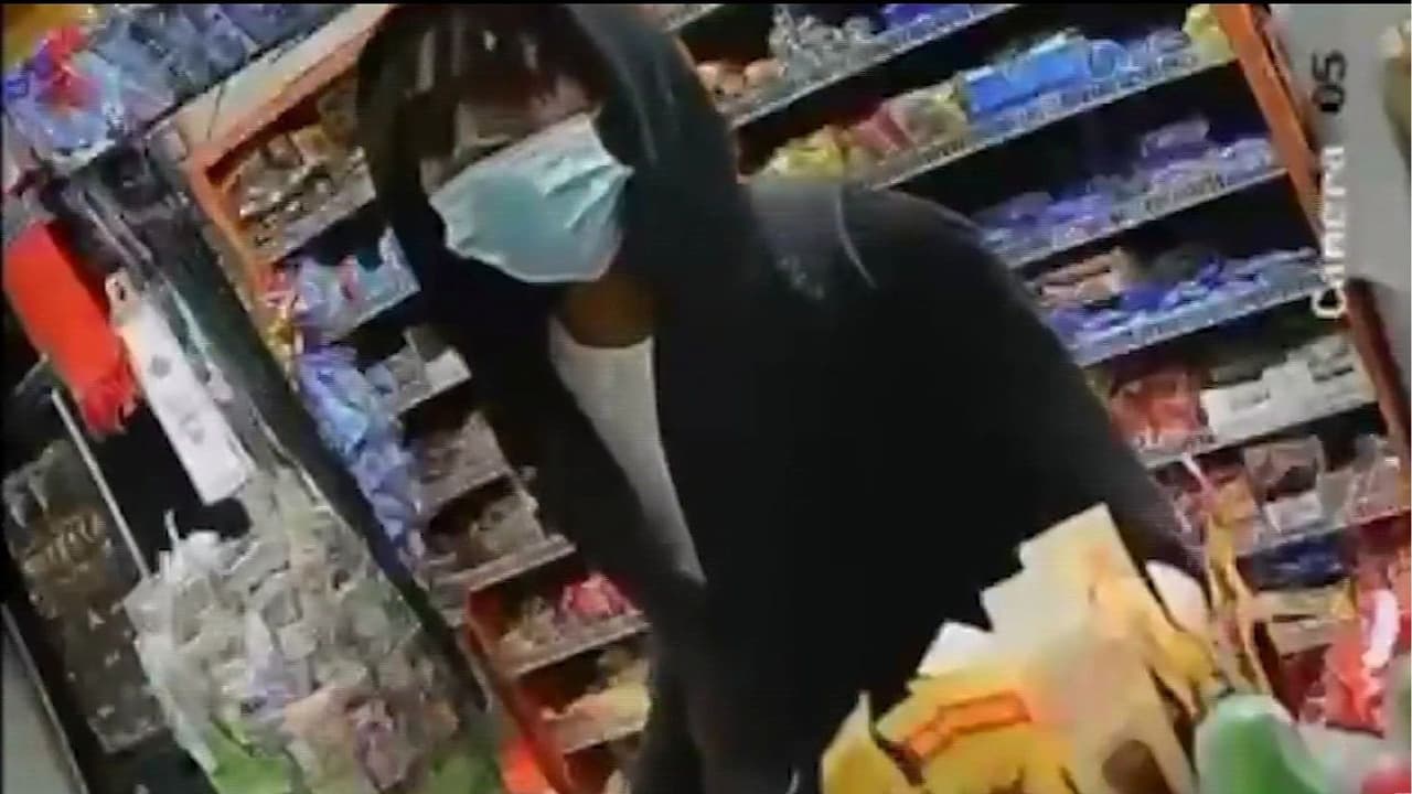 Tres hombres son buscados tras asalto a una bodega: Dueño fue golpeado y ladrones huyeron con miles de dólares