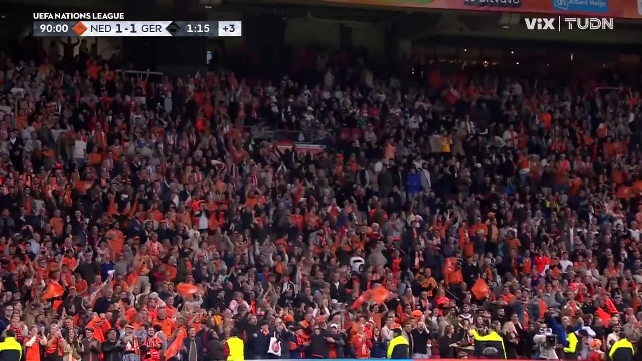 ¡Golazo de Países Bajos! Dumfries pone el empate en el marcador