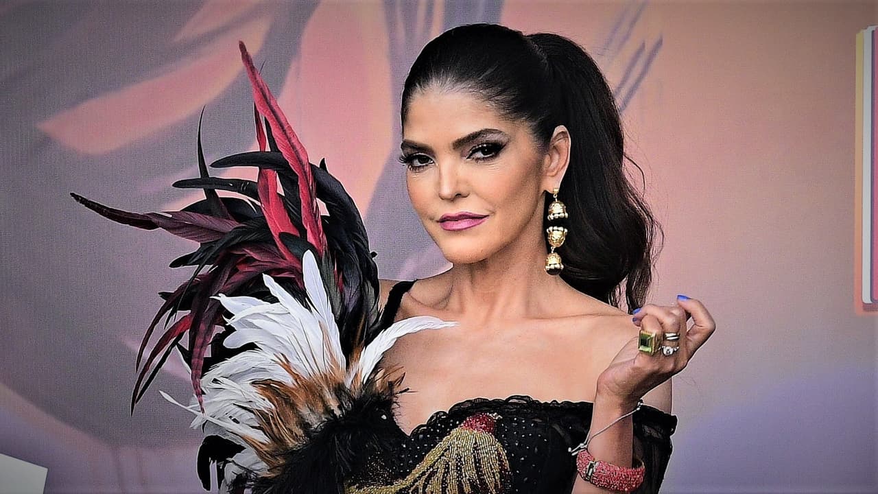 Ana Bárbara responde si dejará que José Manuel Figueroa cante 'Fruta Prohibida' tras su pleito legal