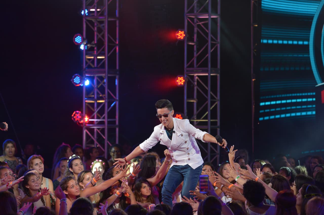 Los jueces criticaron la arrogancia de Ryan pero las FANS aplaudieron su style. Laura lo bajó de la nube y Sanz le dijo que las estrellas viven en el cielo.