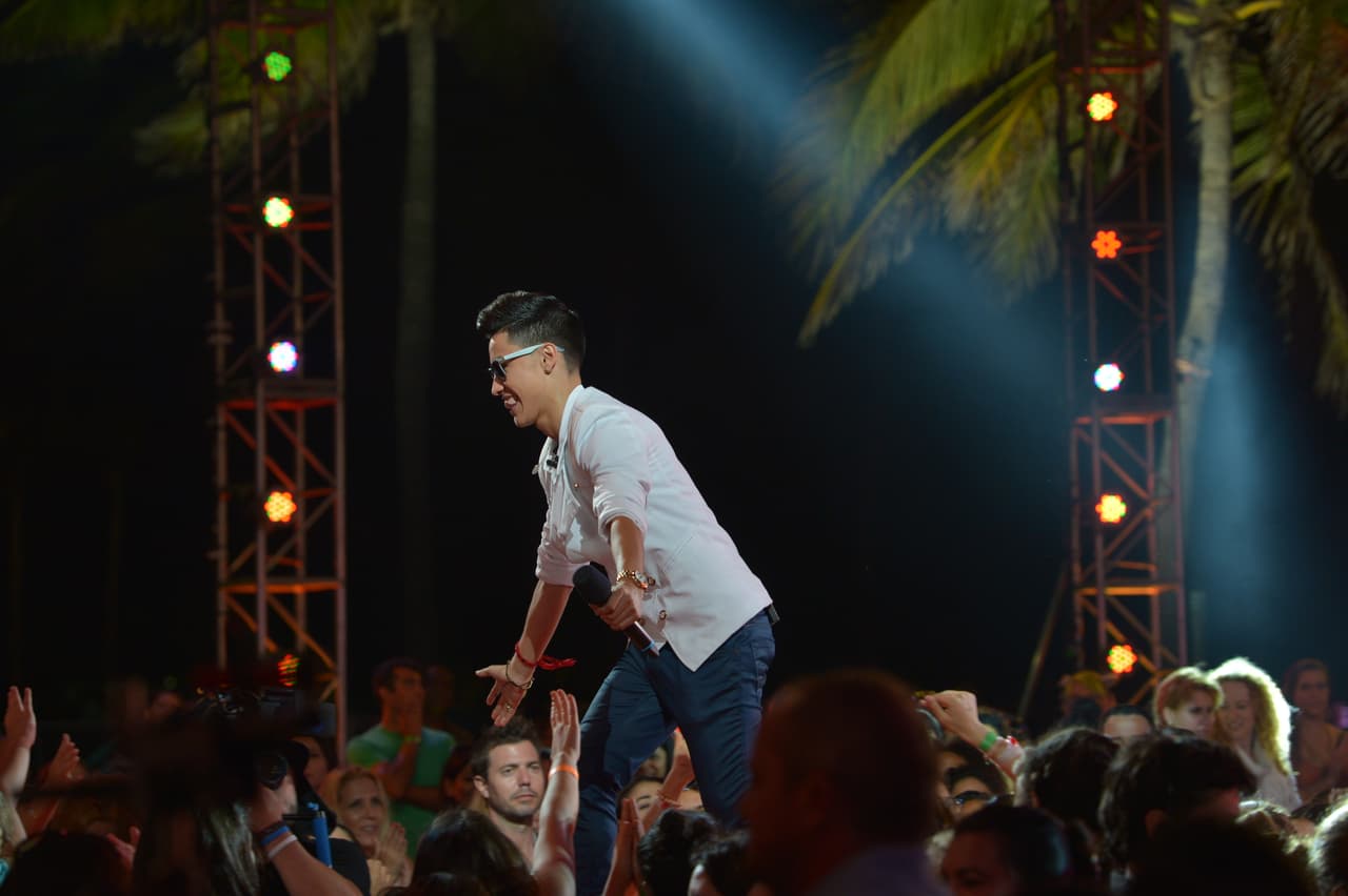 Los jueces criticaron la arrogancia de Ryan pero las FANS aplaudieron su style. Laura lo bajó de la nube y Sanz le dijo que las estrellas viven en el cielo.