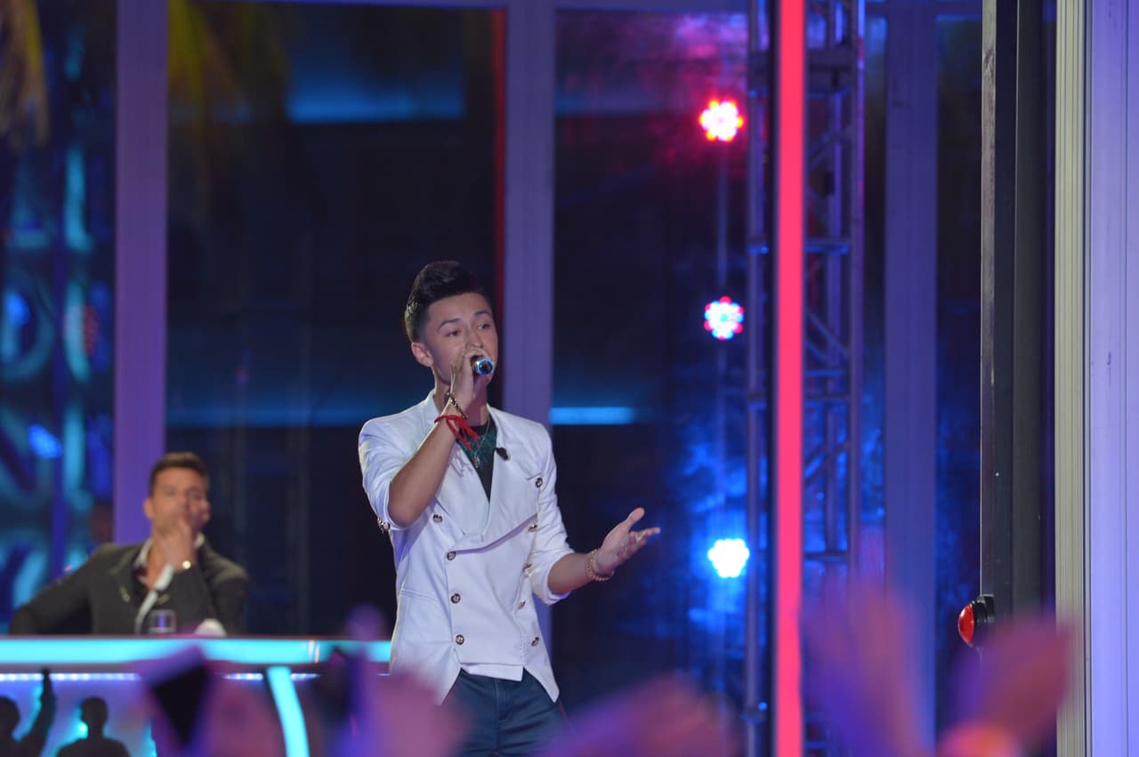 Los jueces criticaron la arrogancia de Ryan pero las FANS aplaudieron su style. Laura lo bajó de la nube y Sanz le dijo que las estrellas viven en el cielo.