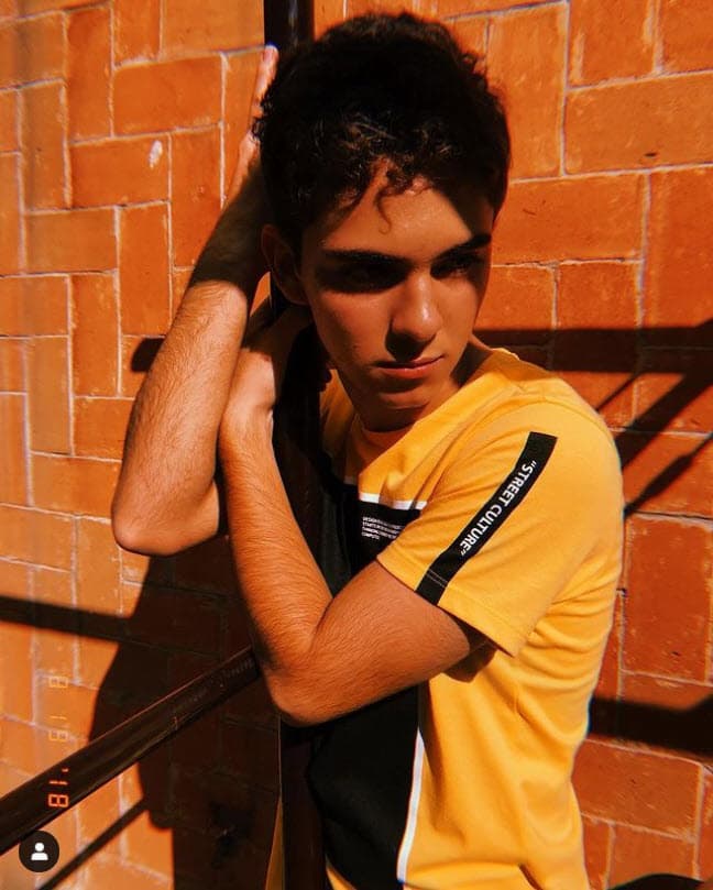 El 13 de marzo, el diario Reforma publicó una entrevista donde el adolescente, de 17 años, dijo que 
<b>es un hombre biológicamente, pero no se identifica con su cuerpo.</b>
<br>