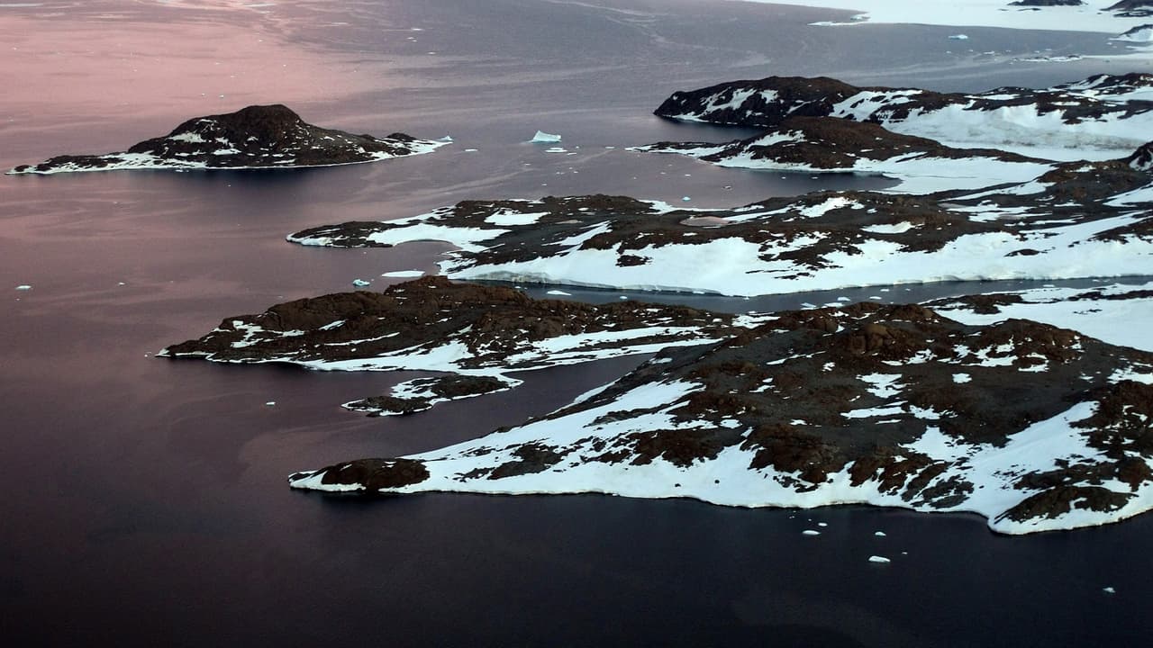 Las sorpresas del cambio climático: descubren una nueva isla al derretirse el hielo en la Antártida