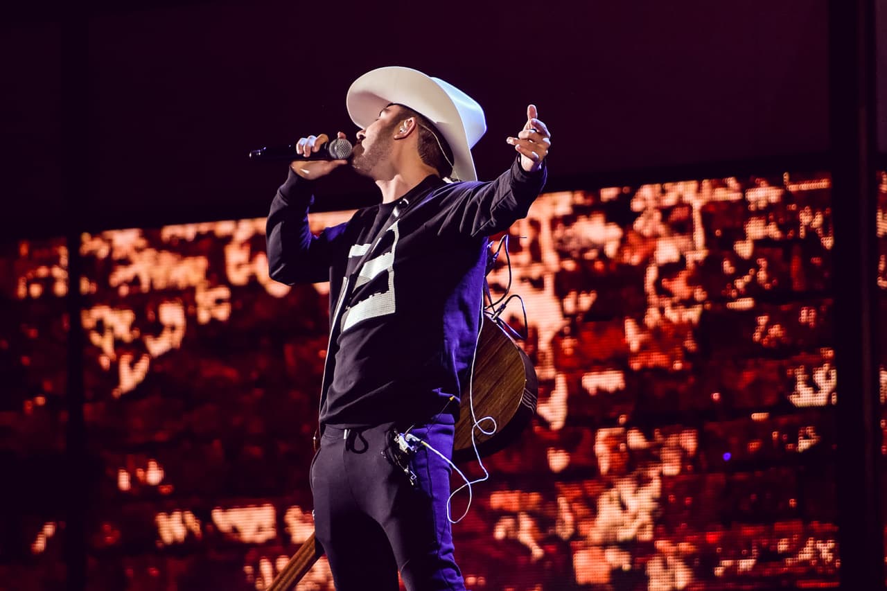 Joss Favela está nominado y en el primer día nos encantó.