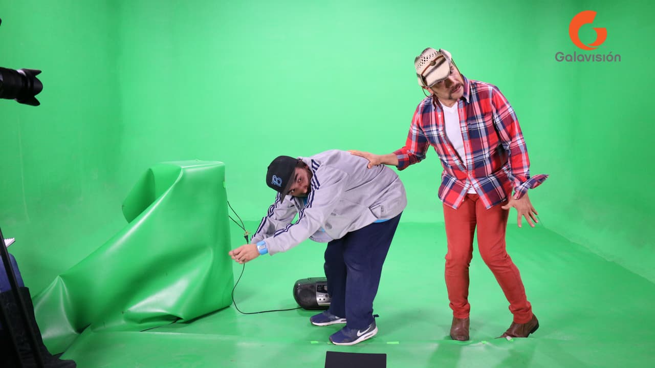 Aunque las grabaciones fueron con un fondo verde, la magia de la edición permitió crear un escenario real.